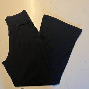 Alo Delicate Lounge Pants